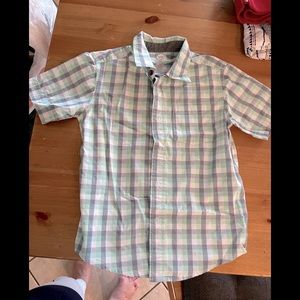 ❤️ 2 for$5❤️ Boys shorts sleeve button down